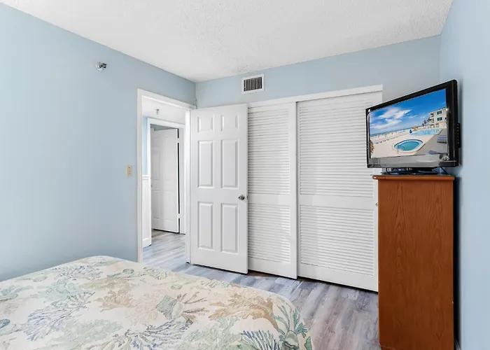 Apartment Dollar 203 *