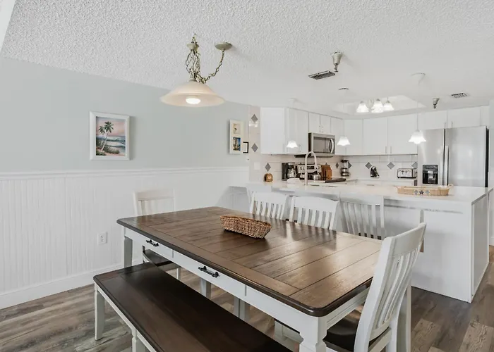 Apartment Dollar 203 *