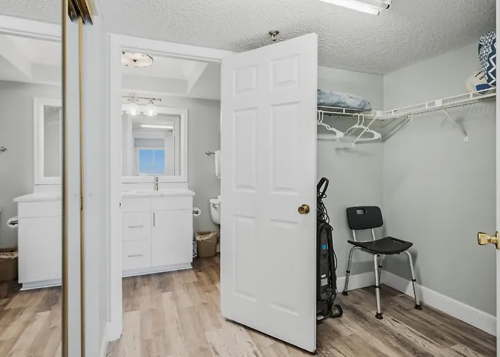 Dollar 203 * Clearwater Beach